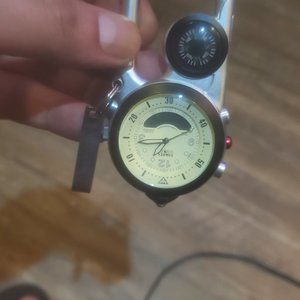 dakota grizzly pocket clip watch